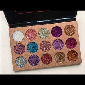 Glitter eyeshadow palette